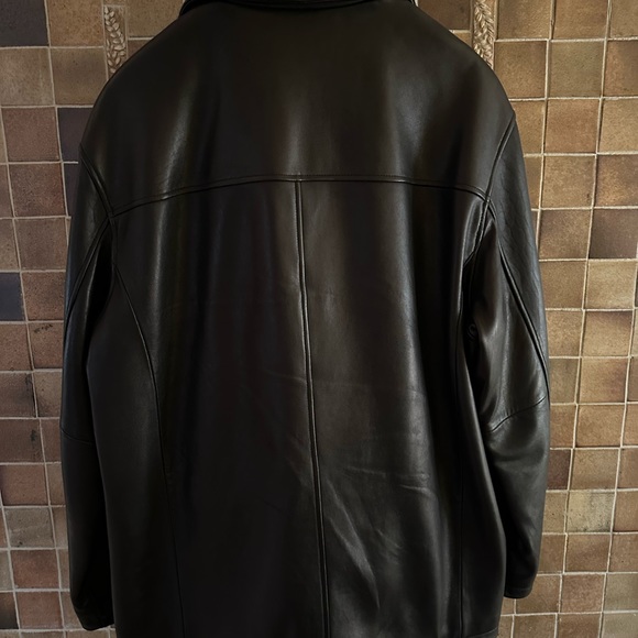 Roundtree & York black soft lambskin jacket Size L Like new - Picture 2 of 7